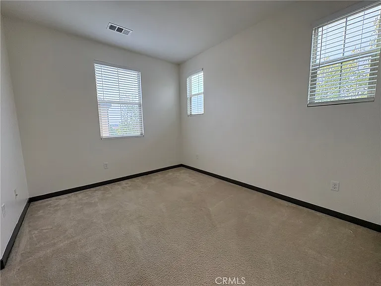 21038 Cornerstone Dr — Photo 20