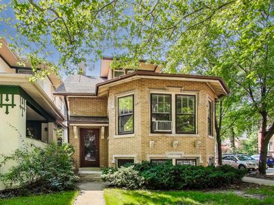 4856 N Leavitt St, Chicago, IL, 60625
