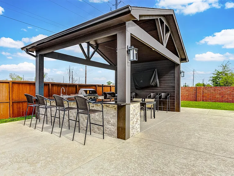 9903 Regal Bend Dr — Photo 34