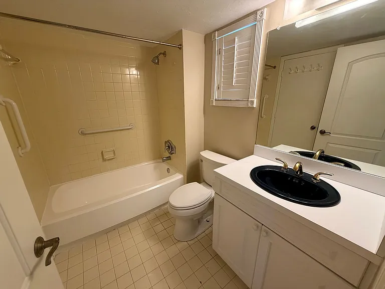 1024 Anglers Cv — Photo 6