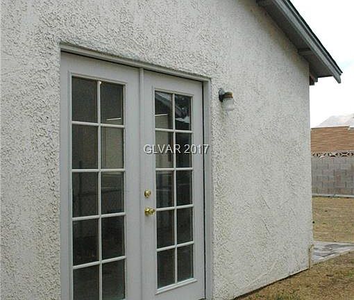 3rd image of 1304 Lucky St