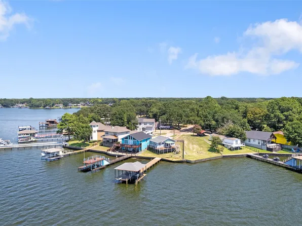 173 Tanglewood Dr, Gun Barrel City, TX 75156