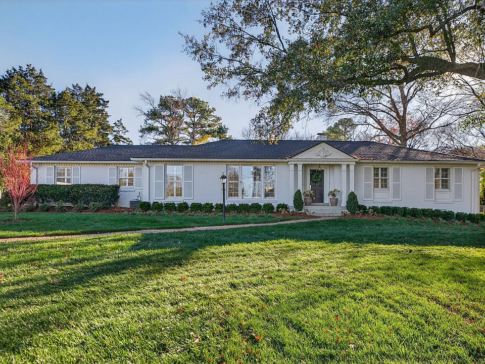 1209 Tyne Blvd