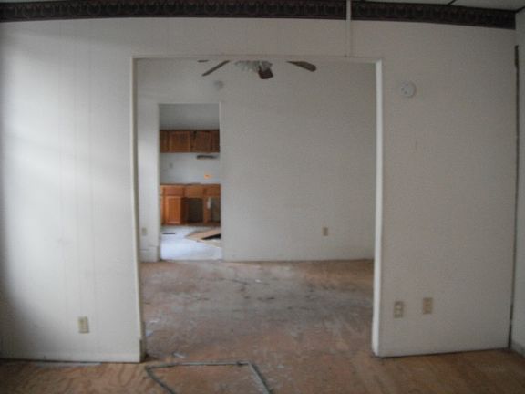 2nd image of 172 2nd Ave