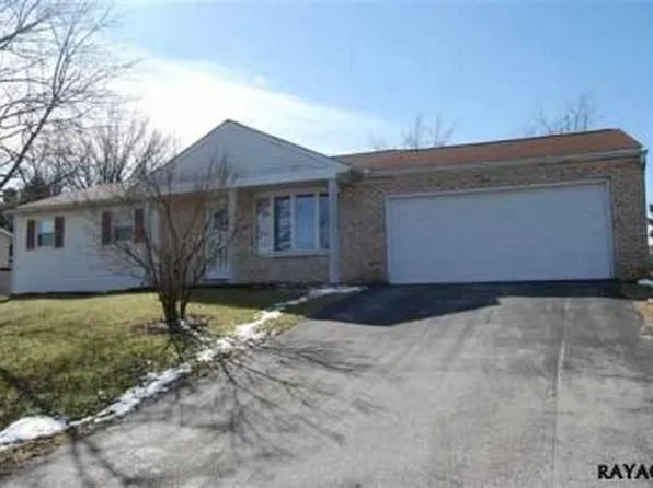 2928 Exeter Dr S, York, PA 17403