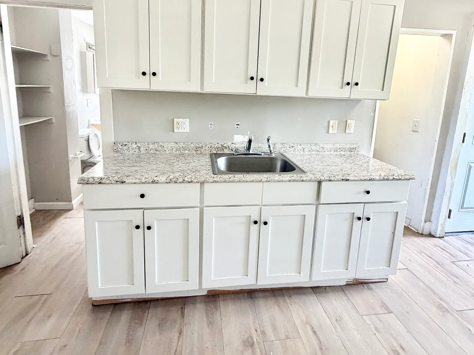 2 bed, 1000 sqft, $1,525 — Photo 1