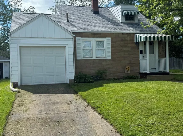 2605 Kirby Ave NE, Canton, OH 44705