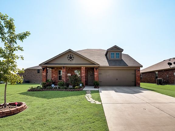 2nd image of 2710 Old Farm Dr