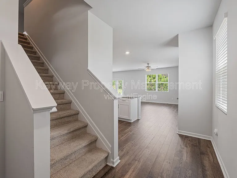 1429 Deer Hollow Run — Photo 4