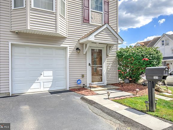3rd image of 101 McGuigan Way