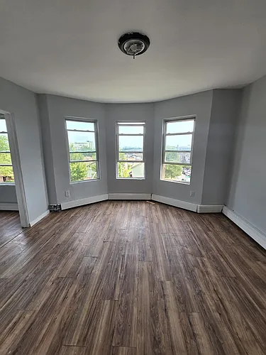 133 Elizabeth Ave #3 Photo 1