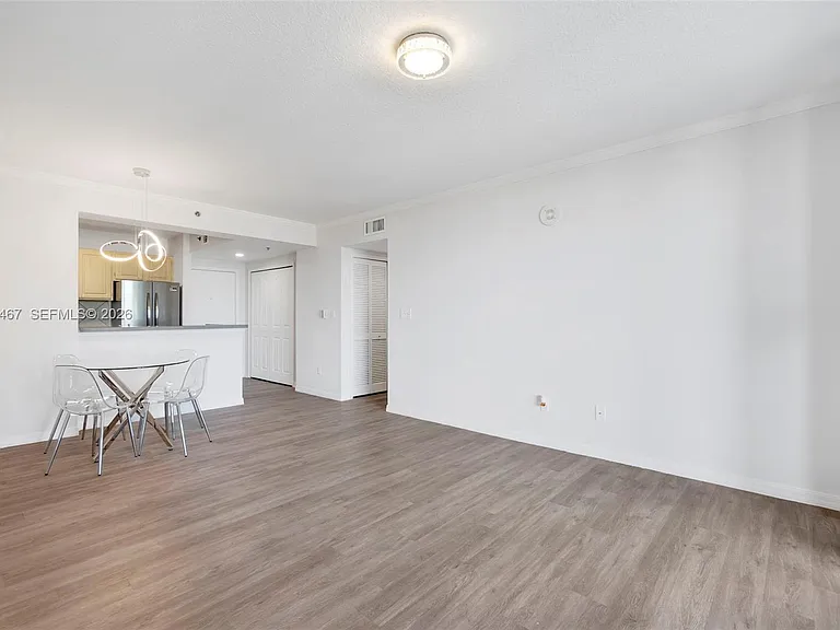 2665 SW 37th Ave #301 — Photo 10
