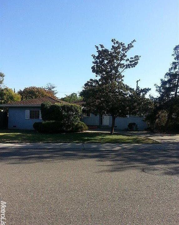 1st image of 310 E Longview Ave