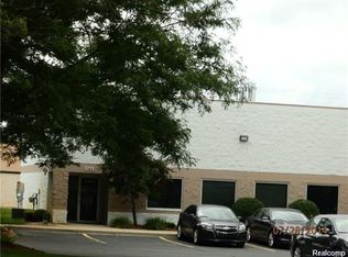 1711 Traditional Dr, Commerce Township, MI 48390