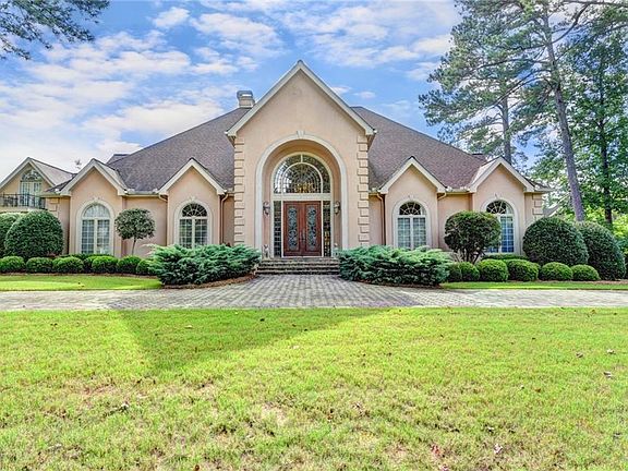 2nd image of 3780 River Mansion Dr