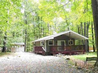108 Cardinal Ln, Pocono Lake, PA