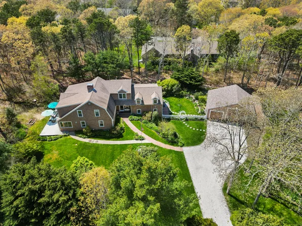 65 Palomino Drive, Barnstable, MA 02630