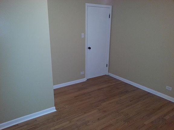2nd image of 10939 S Mackinaw Ave
