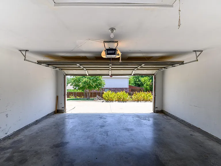 1296 Calistoga Dr — Photo 31