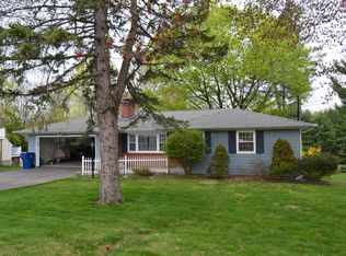 23 Maple Ridge Drive, Farmington, CT 06032