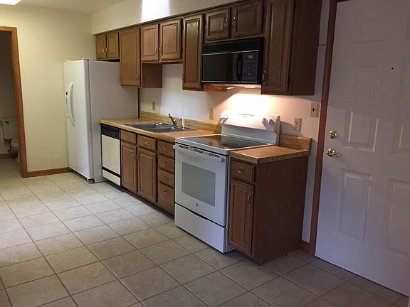 3rd image of 111 S Spruce St APT 205
