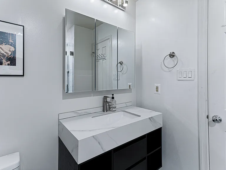 7416 Royal Dominion Dr — Photo 48
