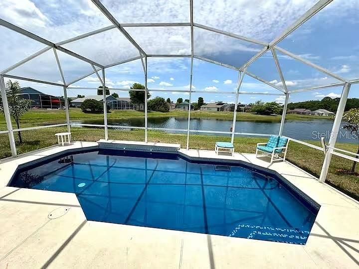 1st image of 626 Eagle Pointe S
