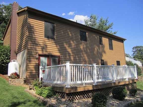 4th image of 39 White Oak Dr