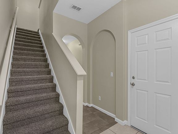 4th image of 10392 Park Commons Dr