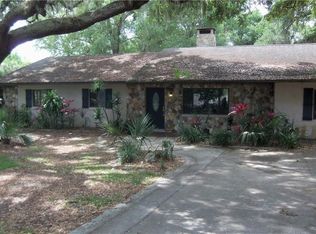 27910 Tammi Dr, Tavares, FL 32778
