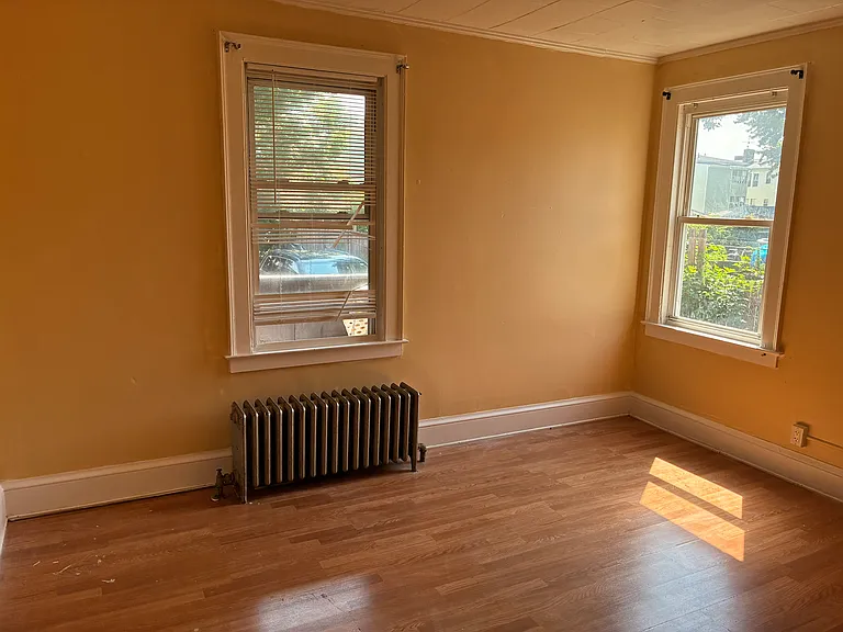 63 Glendale Ave — Photo 7