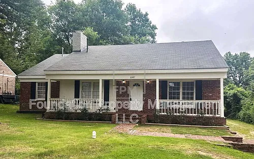 1597 Hutson Rd Photo 1