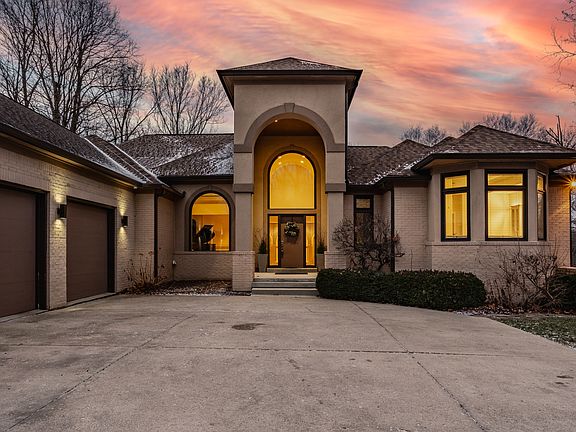3rd image of 4548 Chase Oak Ct