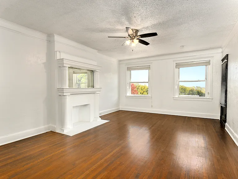 502 Gladstone Blvd #8 — Photo 3