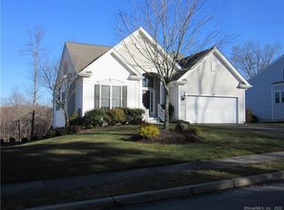 582 Putting Green Ln UNIT 582, Oxford, CT 06478
