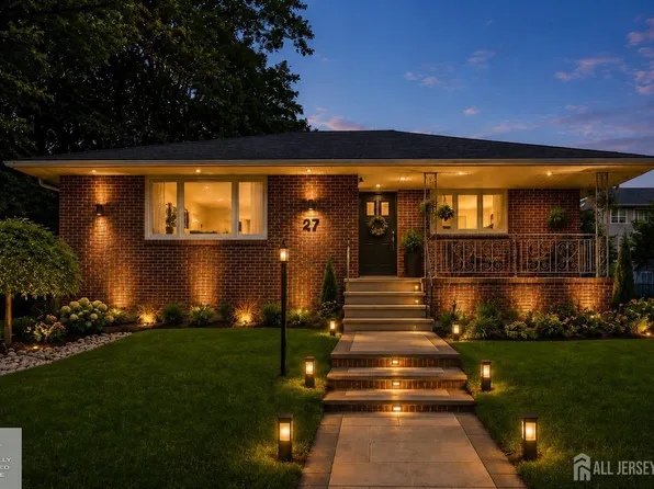 27 Phoenix Ave, Edison, NJ 08837