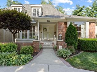 8422 Reinhardt Ln, Leawood, KS 66206