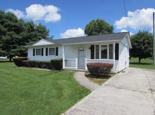 212 Valley View Ave, Rural retreat, VA 24368