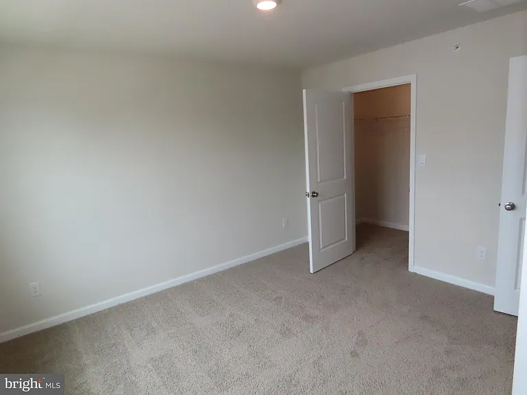 3074 Martha Way — Photo 14