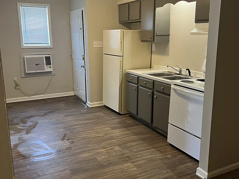 115 Walnut St — Photo 8