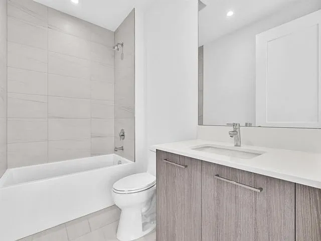 151 N Seabreeze Blvd #1902 — Photo 3