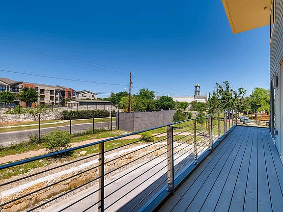 3rd image of 604 N Bluff Dr Unit 132