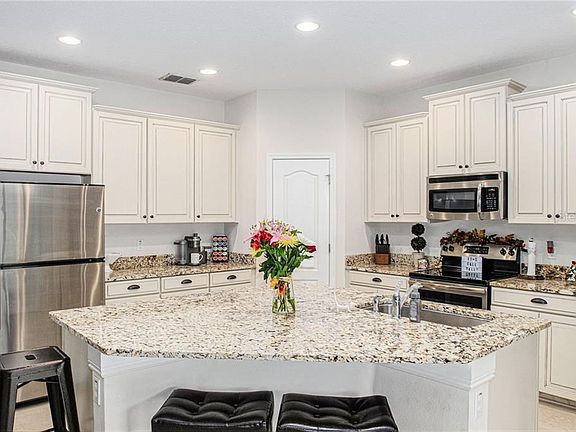 5th image of 5279 Pine Lily Cir