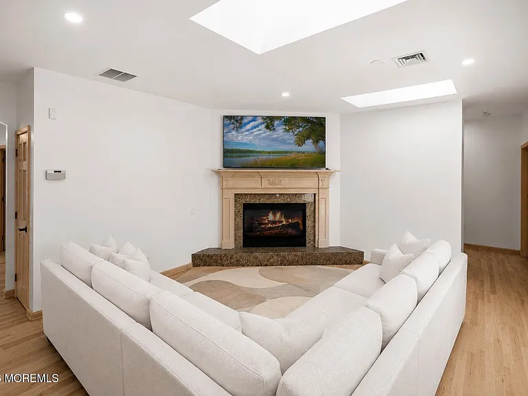 415 Windermere Ave — Photo 12
