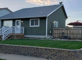 1806 27th St W, Williston, ND 58801