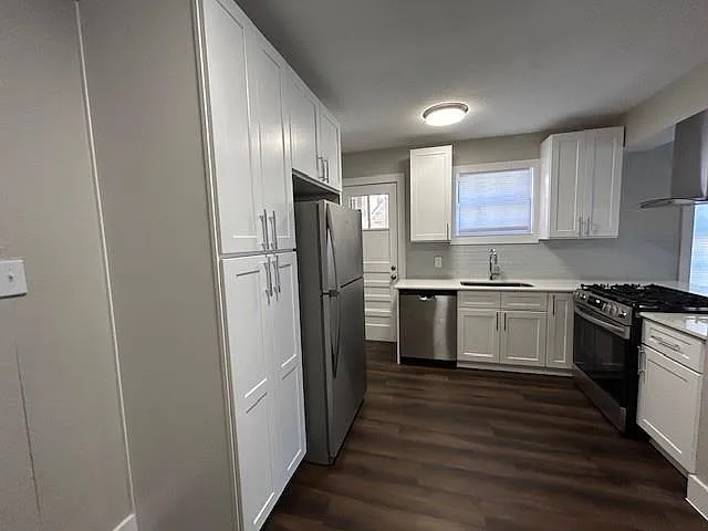 2428 Avenue 0 1/2 St #2 — Photo 10