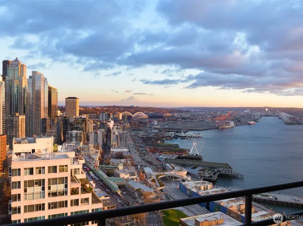 2125 1st Avenue #3202, Seattle, WA 98121