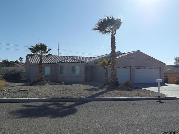 3rd image of 3240 Hidden Valley Dr