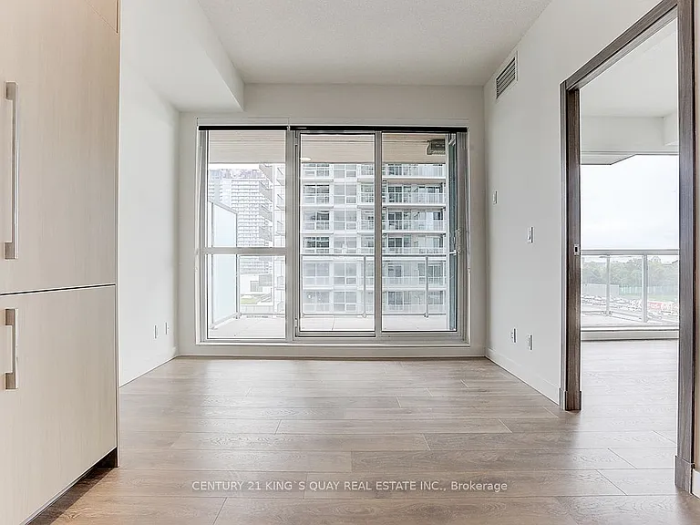 25 McMahon Dr #601 — Photo 31