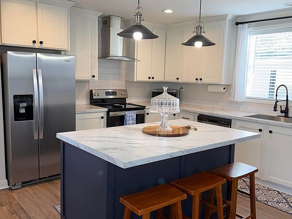 2nd image of 315 Murrells Inlet